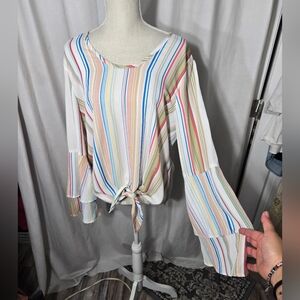SIGNATURE I STUDIO Boutique Long ruffle bell sleeve peep hole back Blouse XL